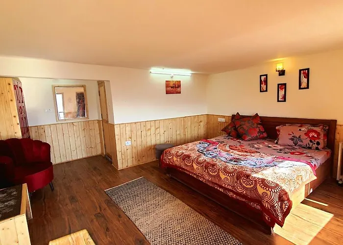 Majestic Himalayan Homestay
